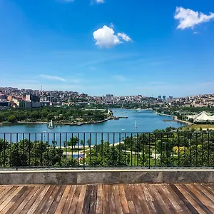 Terrace Golden Horn *** Istanbul